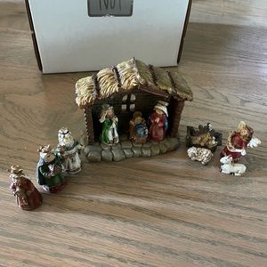 Nativity scene-Beautiful set